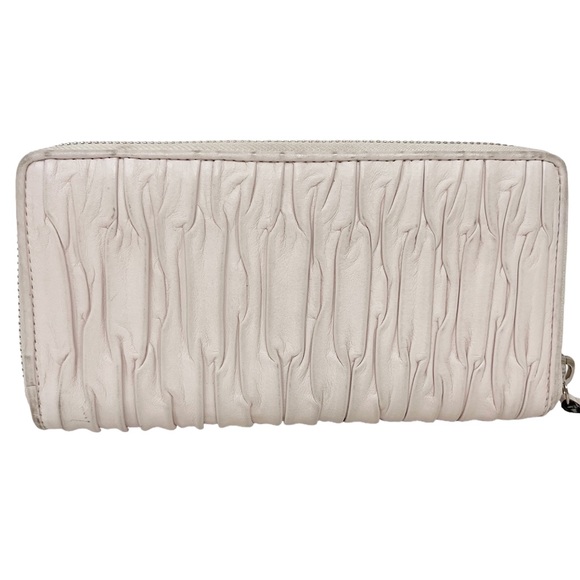 COACH Leather Ruched Wallet - RARE - Picture 3 of 16